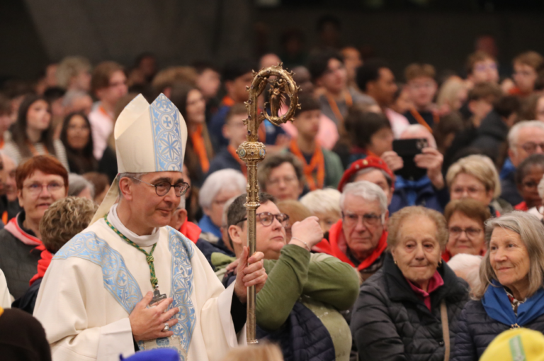 La Messe internationale à Lourdes