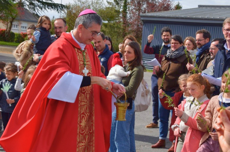 Notre évêque à la rencontre des équipes END rassemblées à Laval