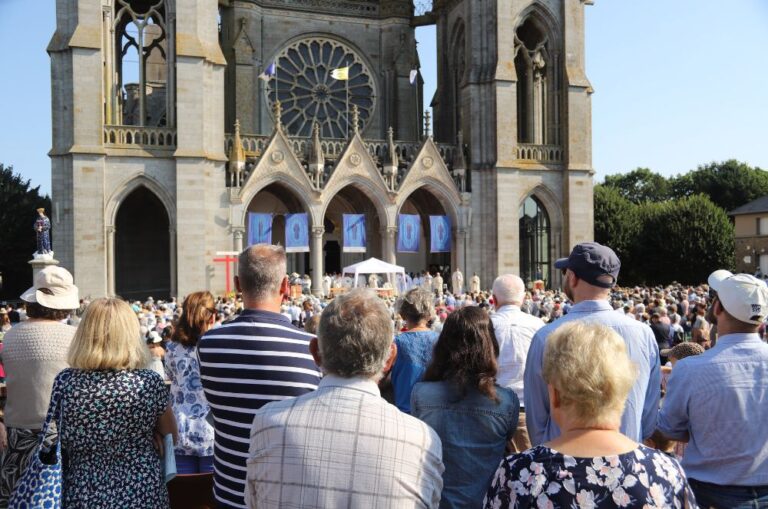 Célébrer en Mayenne l&rsquo;Assomption de la Très Sainte Vierge-Marie
