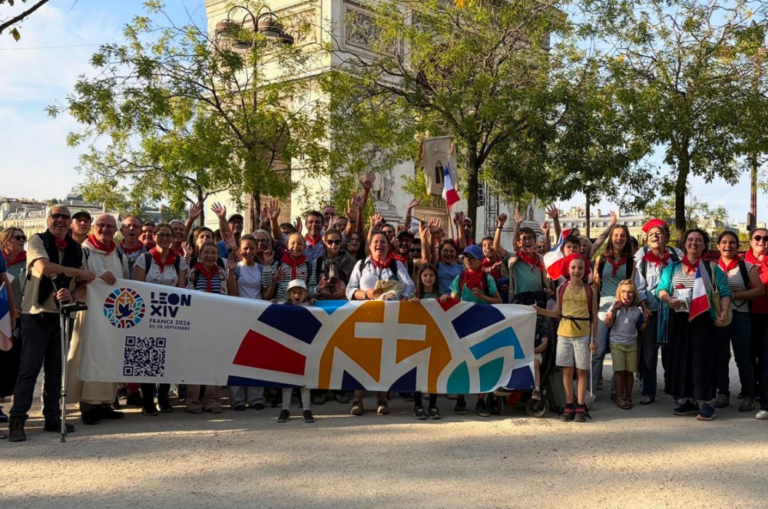 Témoignages de mayennais à Paris pour accueillir le pape Léon XIV