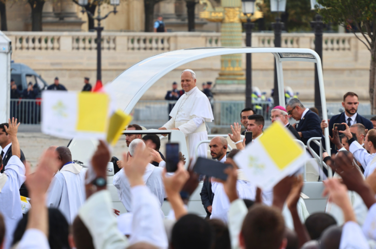 Les Mayennais jusqu&rsquo;à Paris à la rencontre du pape Léon XIV